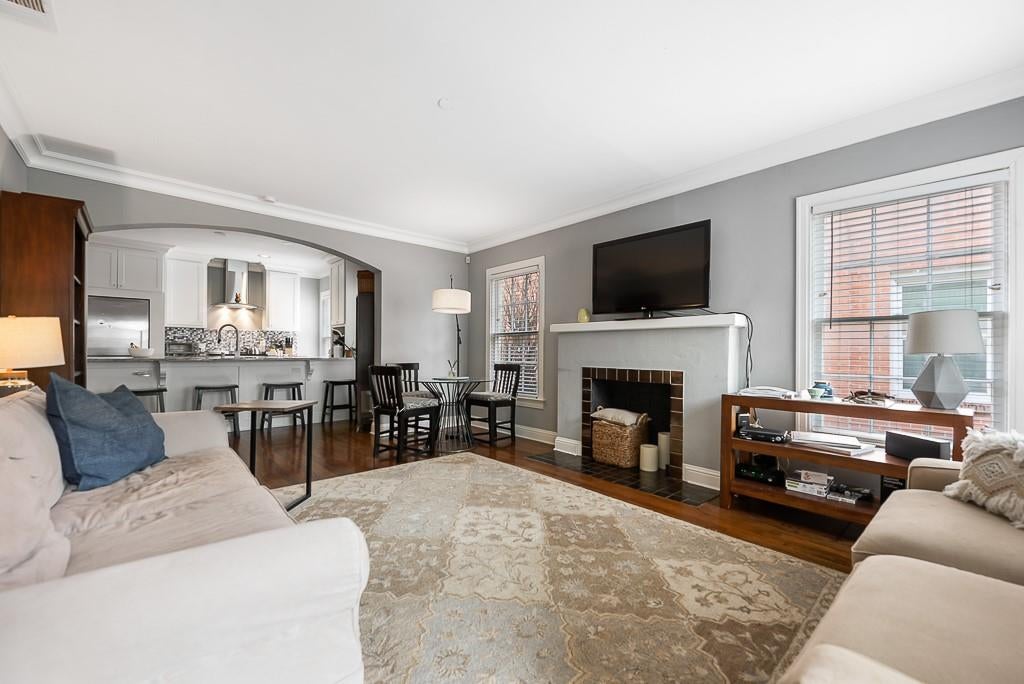 3119 Mockingbird Lane