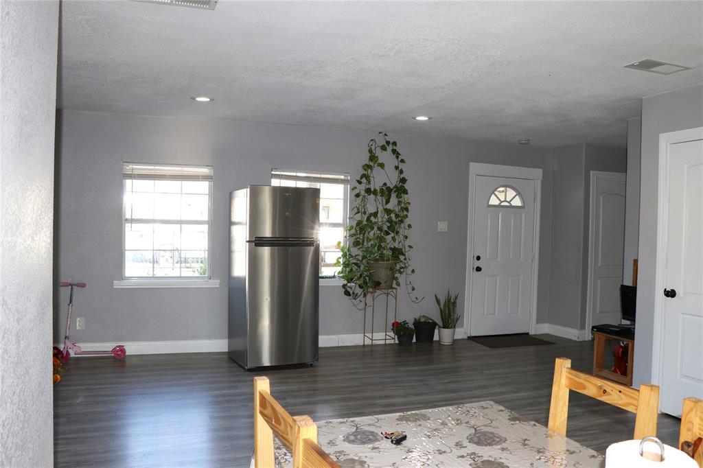 2770 E Ann Arbor Avenue