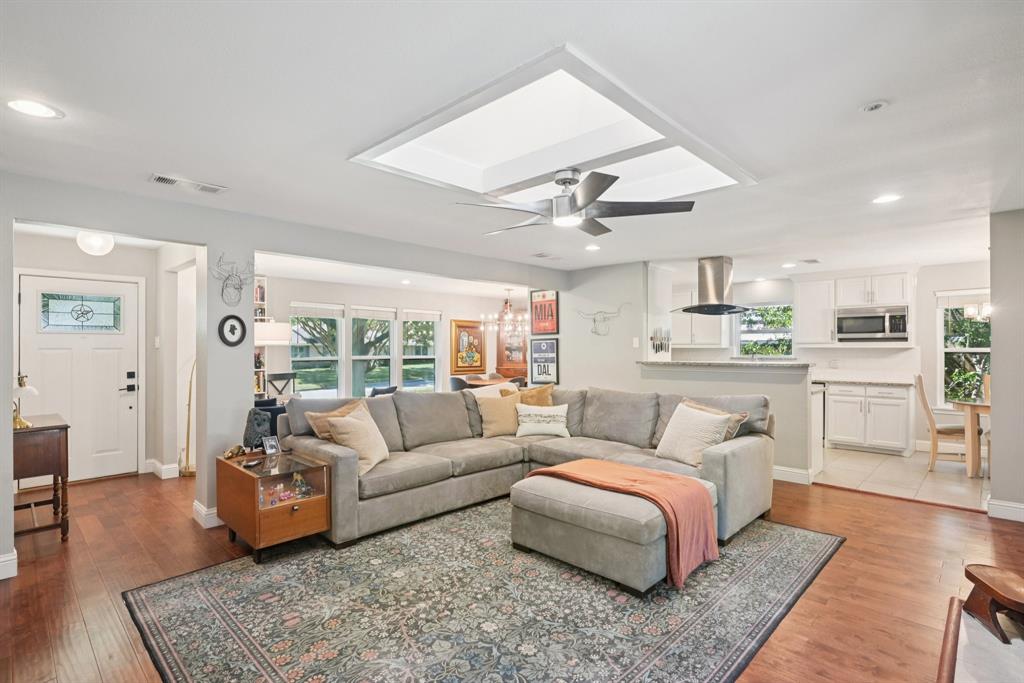 1122 PARKHAVEN Drive