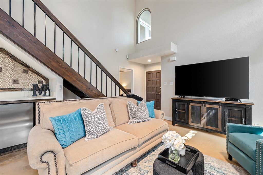 Midway Villas - Residential