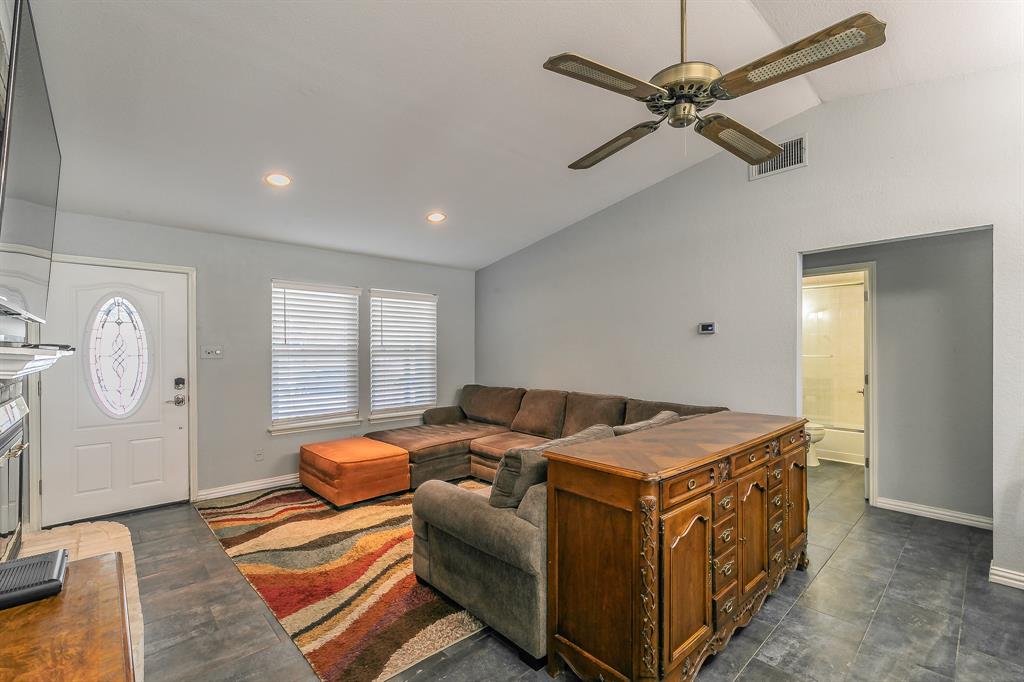 7820 Prairie Drive