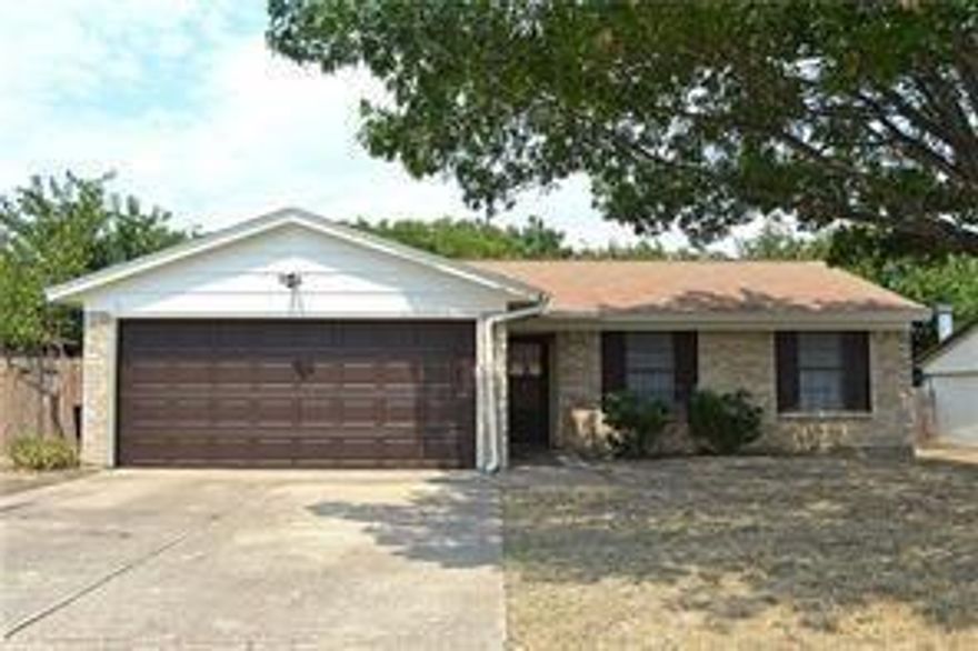 3 bedroom 2 bath on cul-de-sac street, 2 car garage, large fenced backyard. Please see application requirements in MLS transaction desk.