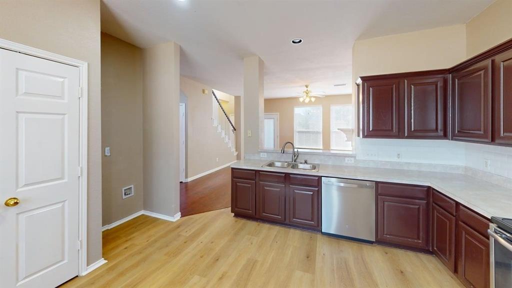 North Brook Estates II - Residential Lease