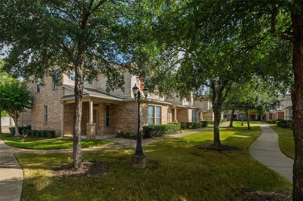 2722 Hyde Park Drive