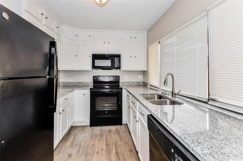 Kenwood Heights 01 - Residential Lease