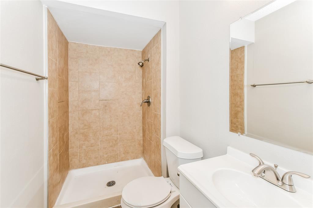 Kenwood Heights 01 - Residential Lease