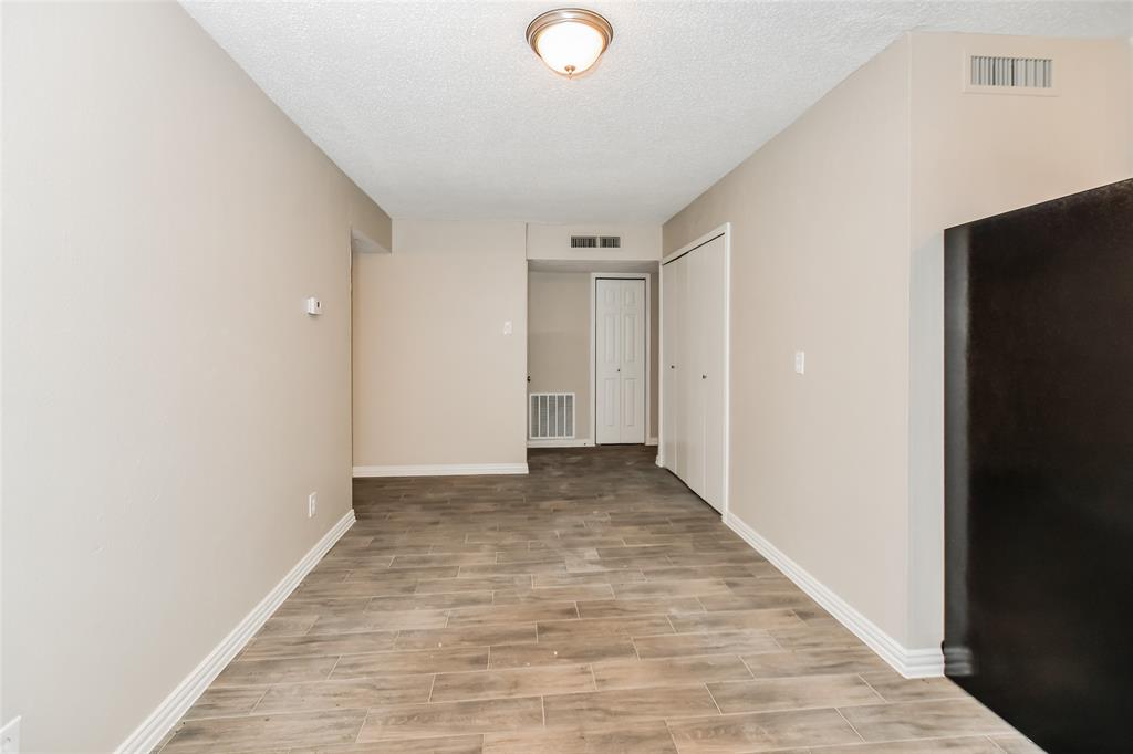 Kenwood Heights 01 - Residential Lease