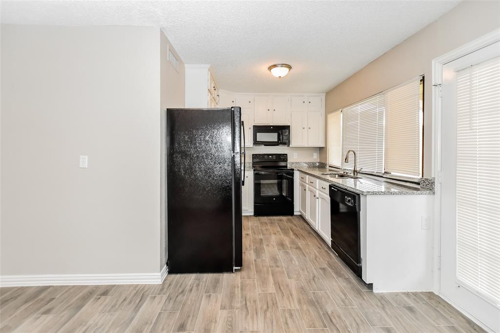 Kenwood Heights 01 - Residential Lease