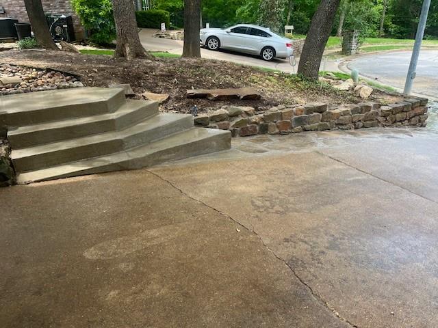 3504 Creekside Court