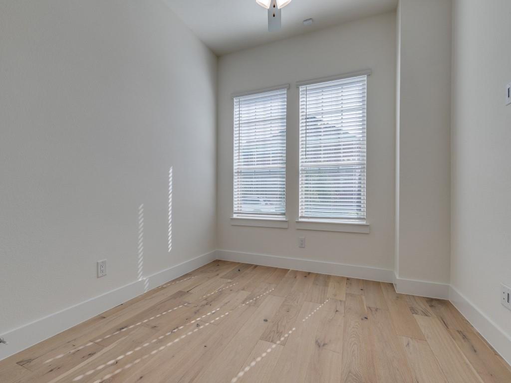 Lakeside Viridian Collins East - Residential Lease