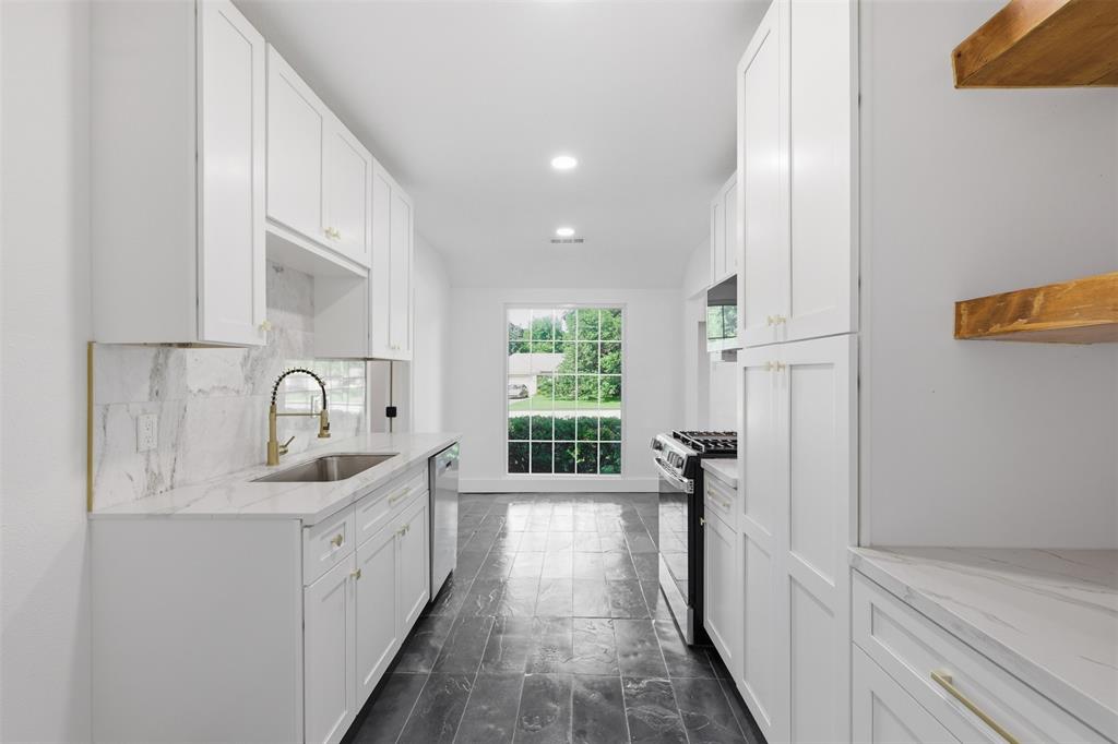 Casa Linda Estates - Residential
