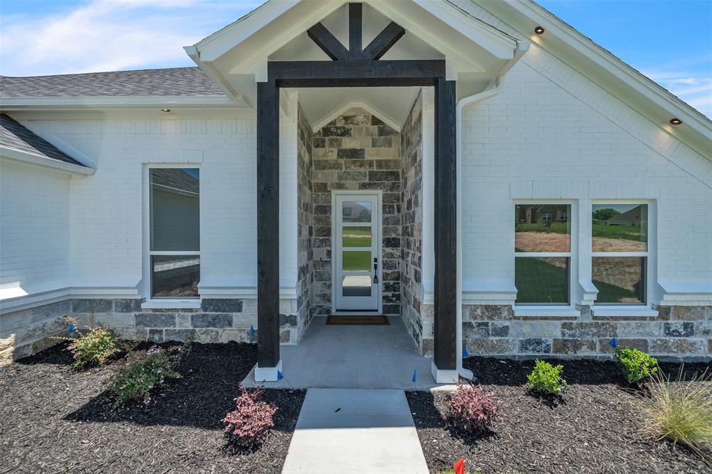 9012 Valley Oak Court