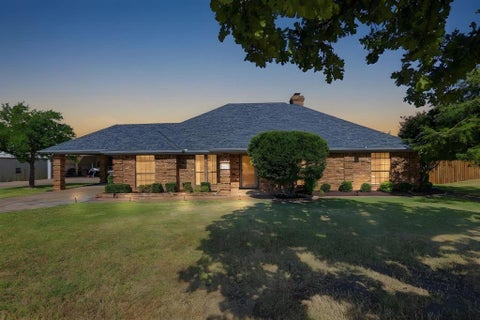 Photo of 13017 Hillcrest Boulevard, Keller, TX 76244 (MLS # 21327719)
