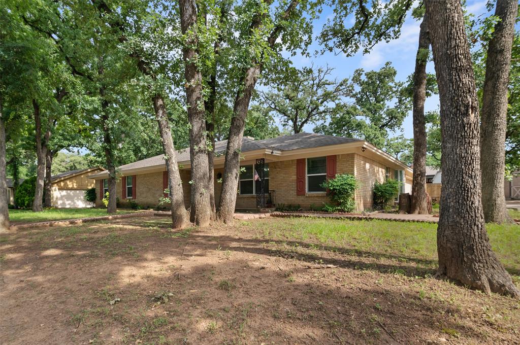 205 W Ash Lane