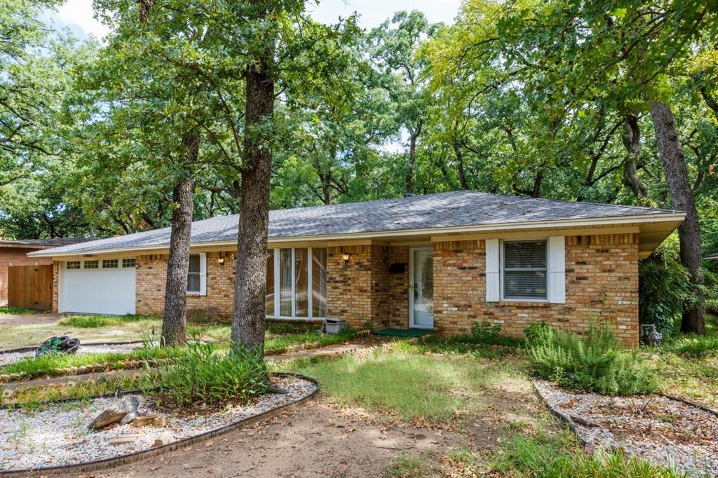402 Robinhood Drive