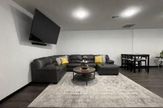 City Of Paris - Commercial Sale