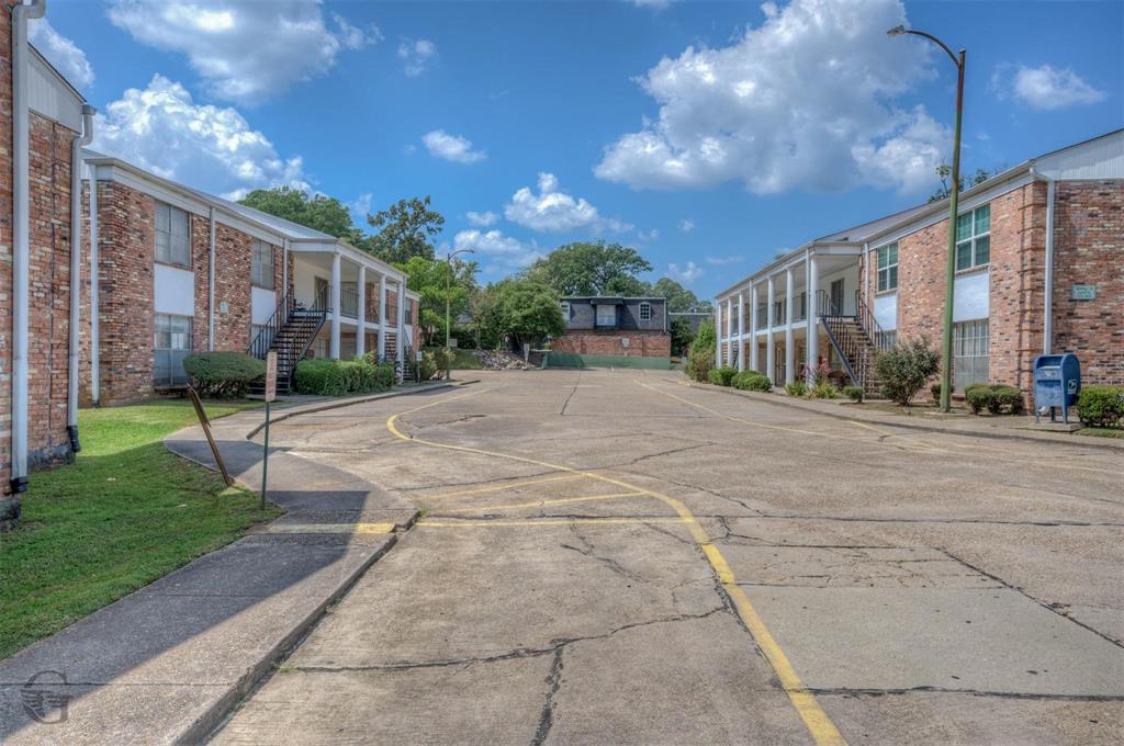 Fairfield Oaks Condos - Residential