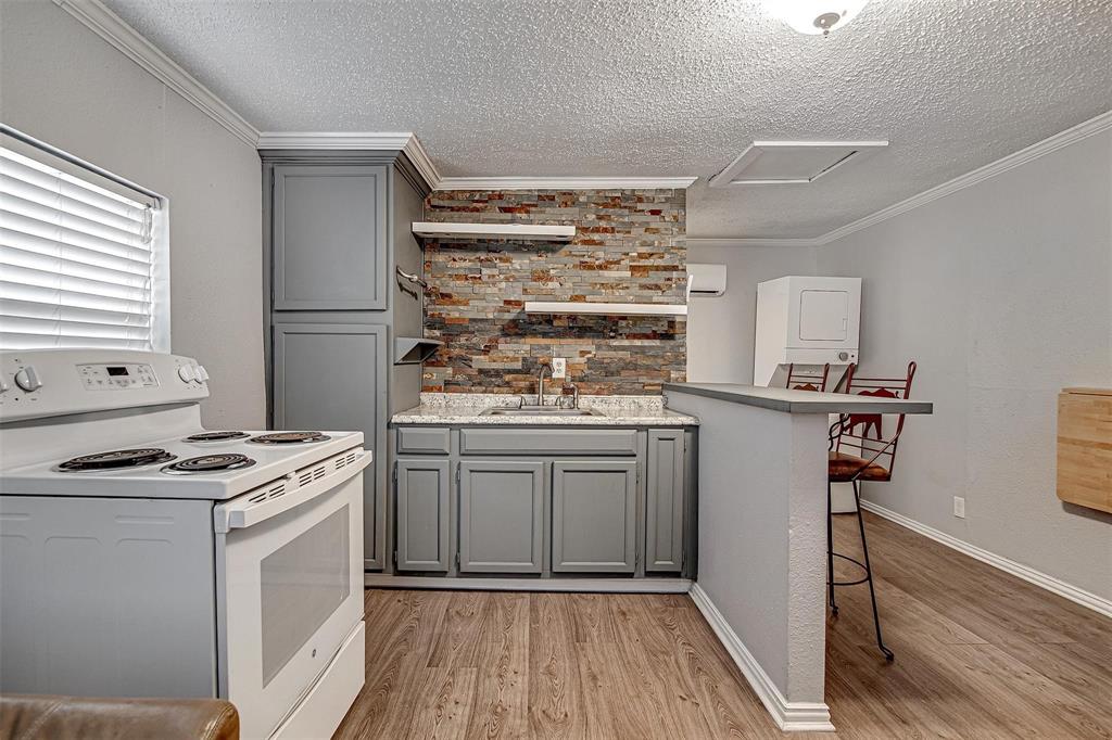 South Hemphill Heights Add - Residential Lease