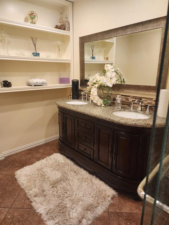 St James Place Condo - Residential