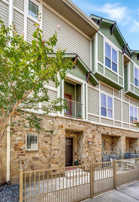 5916 Hudson Condos - Residential