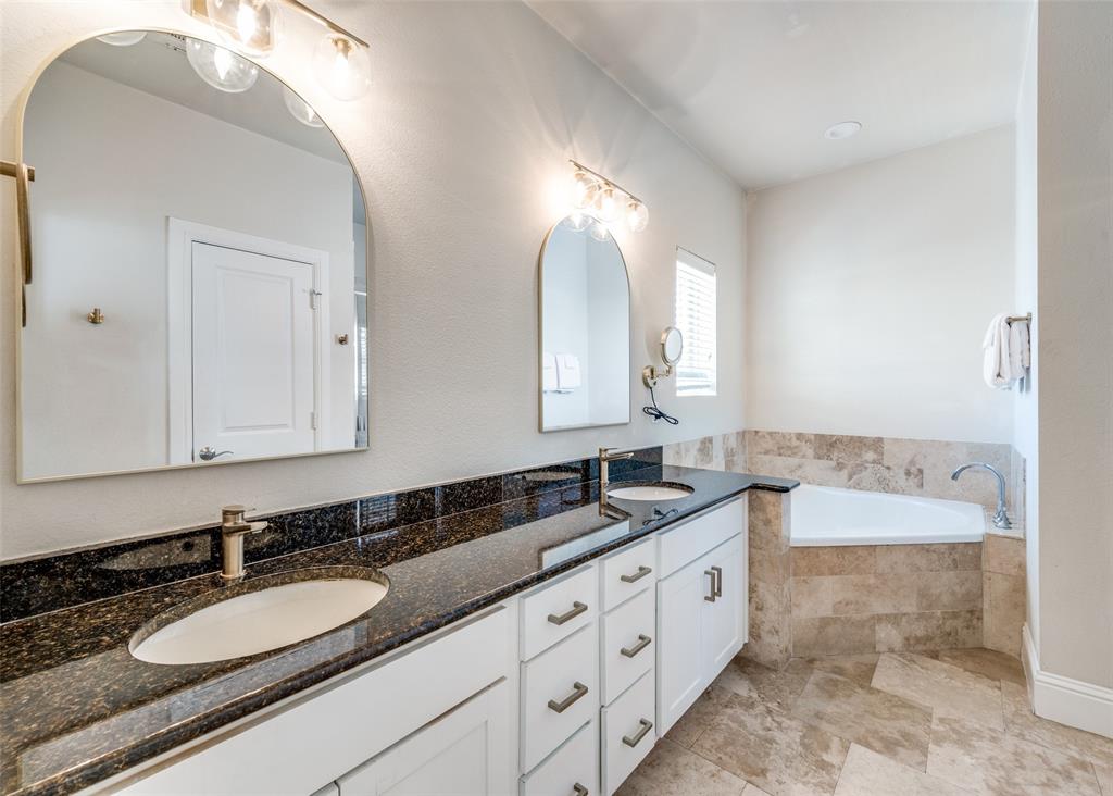 5916 Hudson Condos - Residential