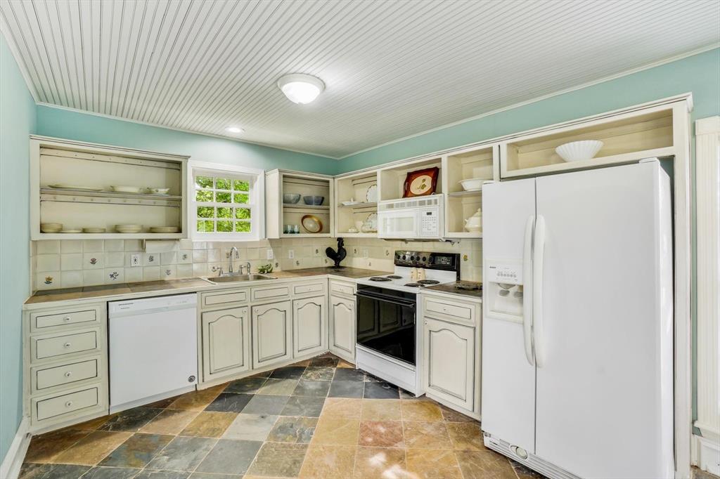 Deacon - Residential