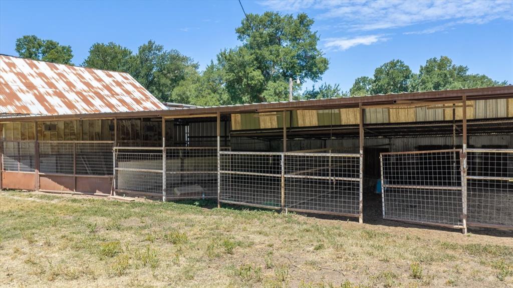10202 S US Highway 377