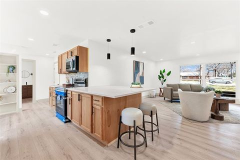 Tiny photo for 2337 Vega Street, Grand Prairie, TX 75050 (MLS # 21195910)