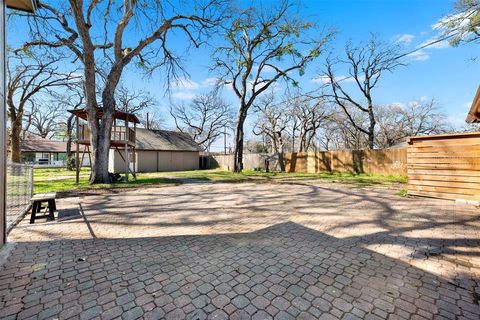 Tiny photo for 2337 Vega Street, Grand Prairie, TX 75050 (MLS # 21195910)