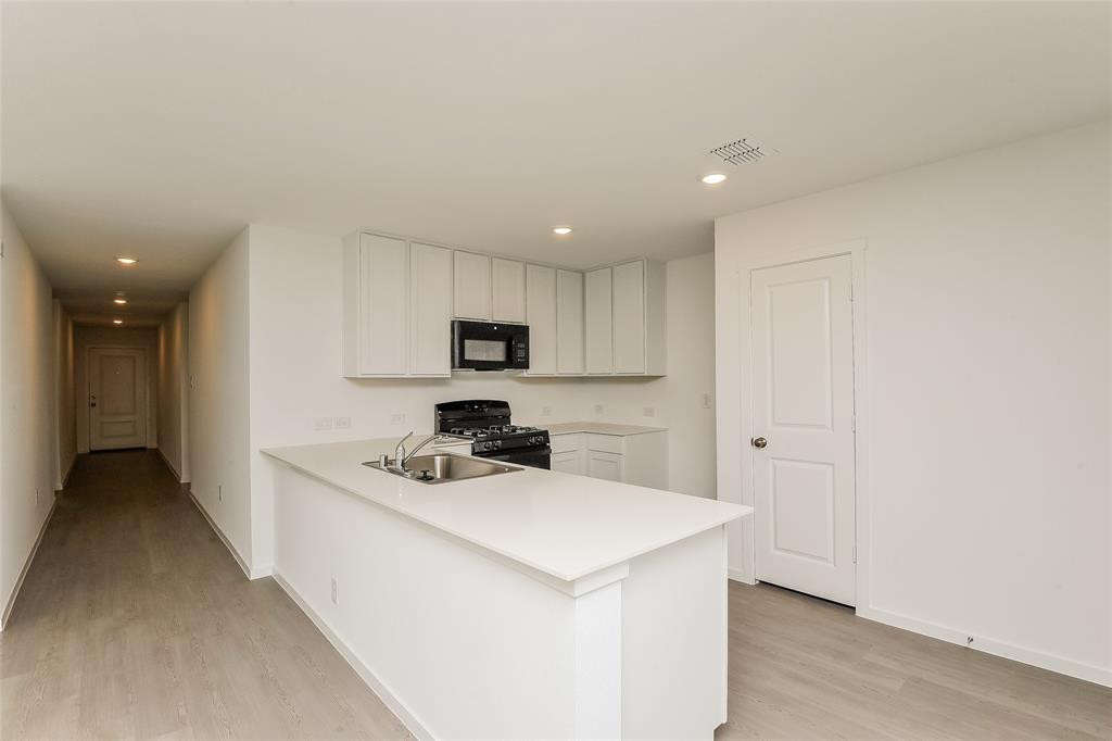 30 WEST - Residential Lease