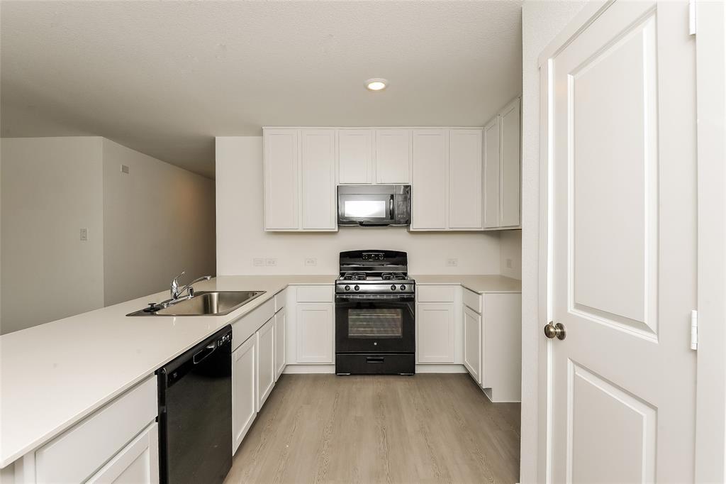 30 WEST - Residential Lease