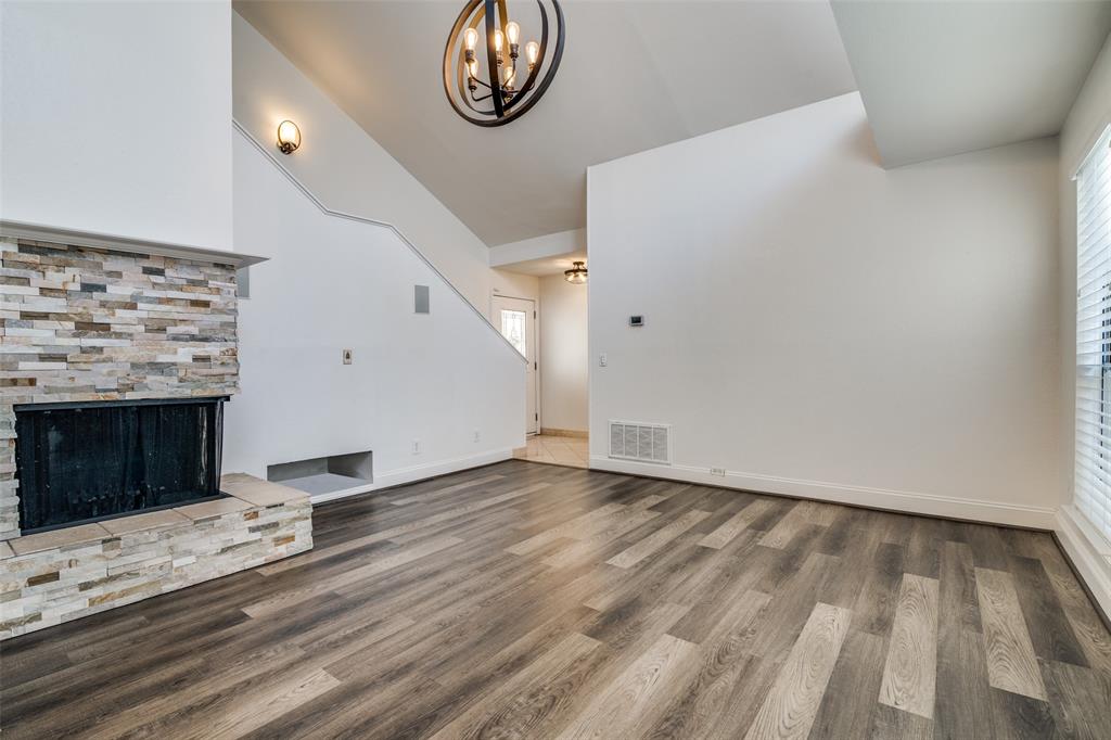 17018 Planters Row
