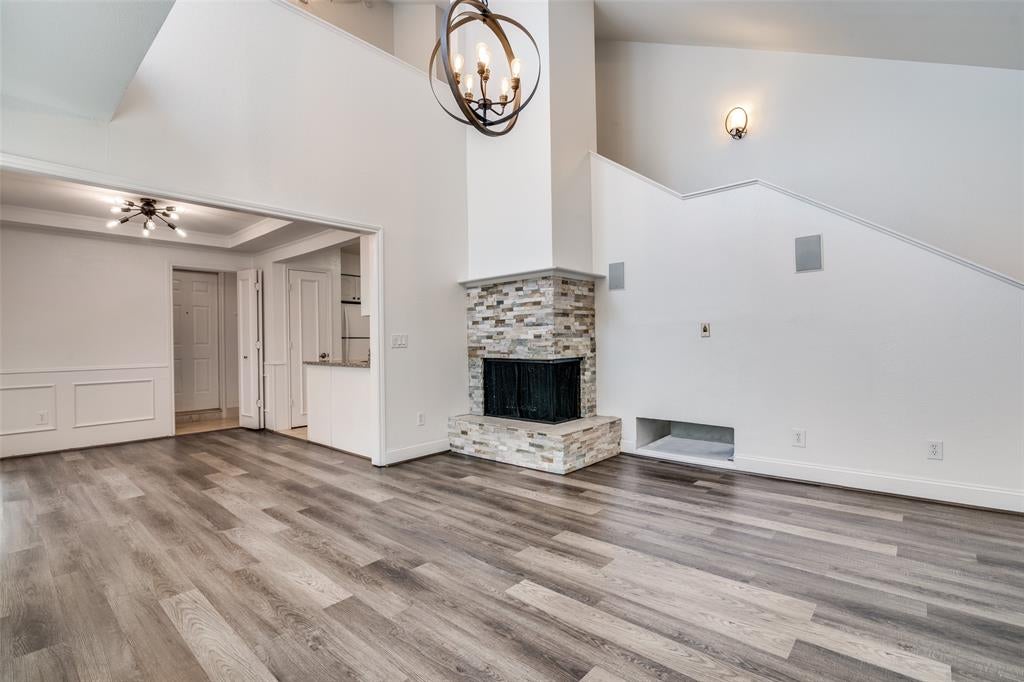 17018 Planters Row