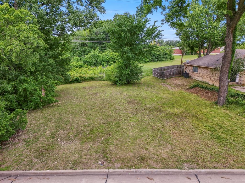 5101 Edgewater Drive