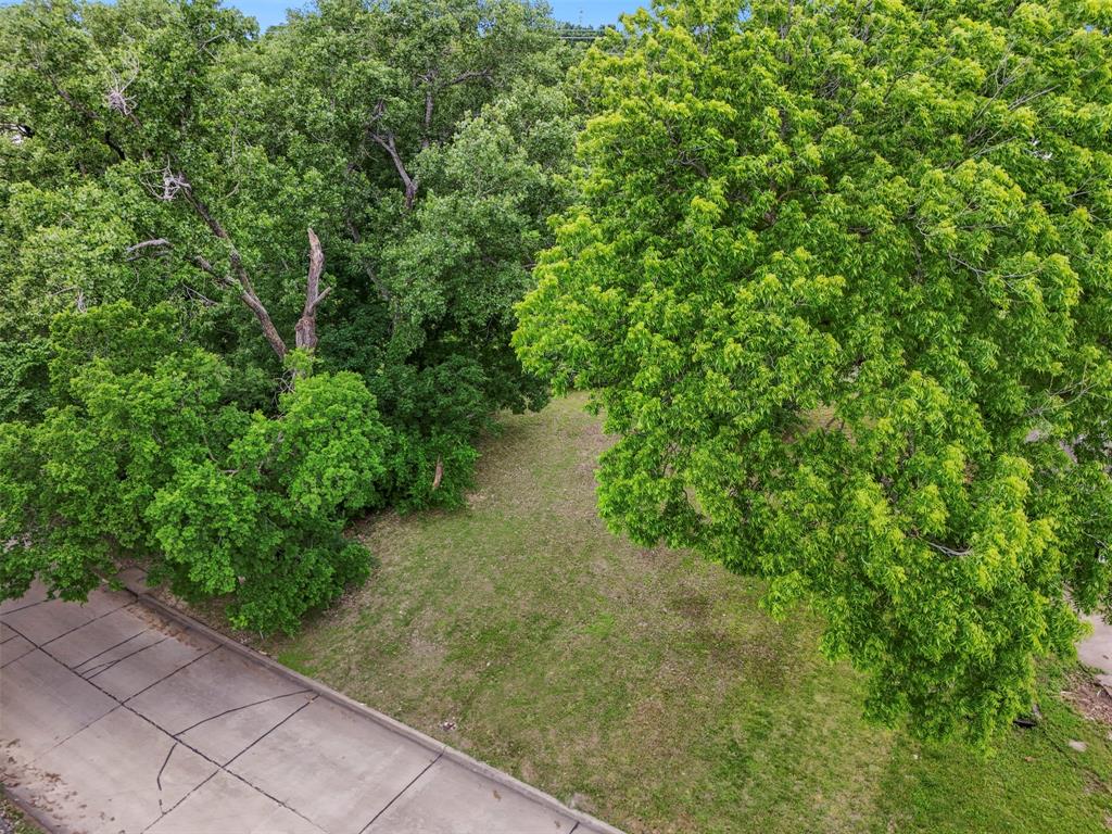 5101 Edgewater Drive