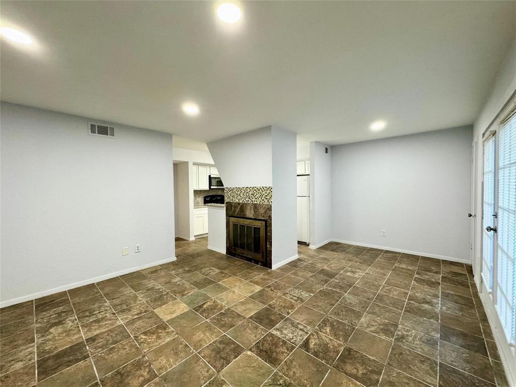 RICHLAND TRACE CONDOS - Residential