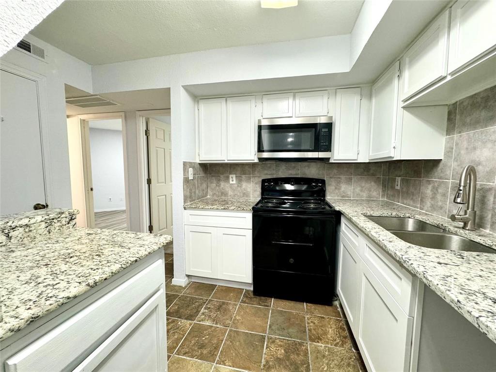 RICHLAND TRACE CONDOS - Residential