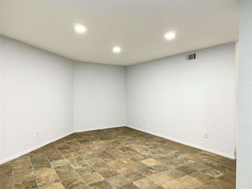 RICHLAND TRACE CONDOS - Residential
