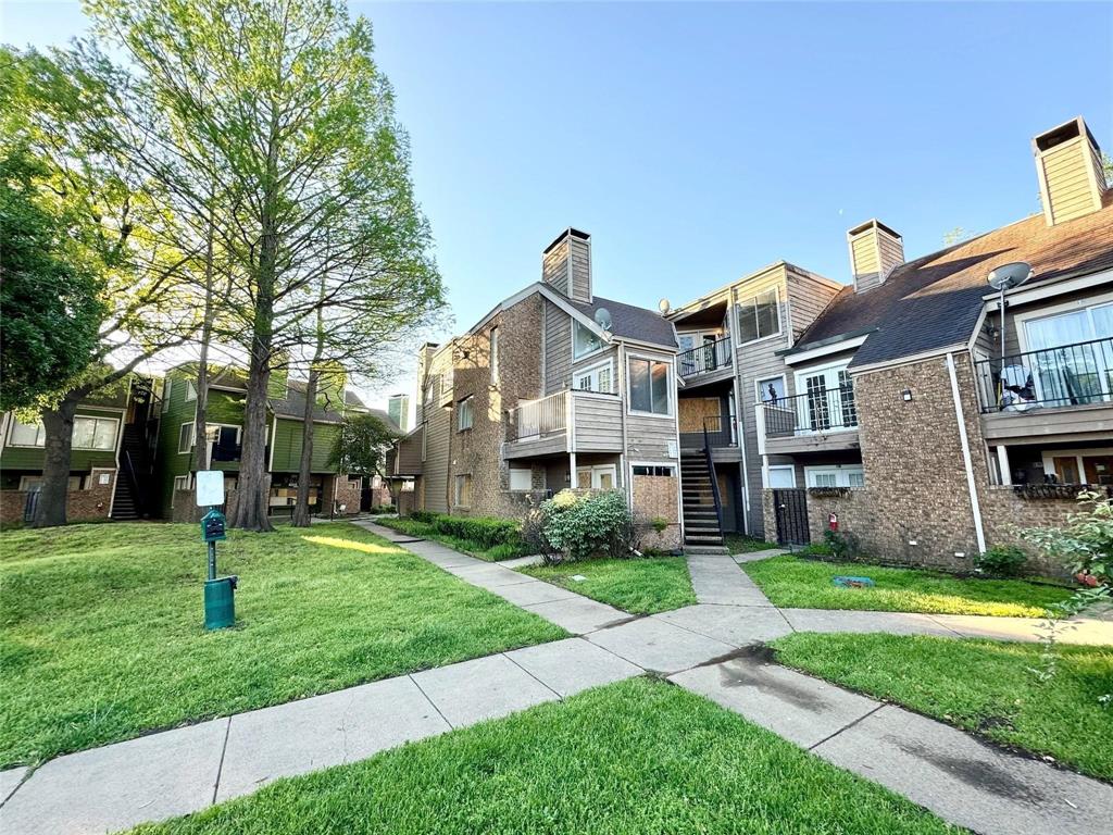 RICHLAND TRACE CONDOS - Residential