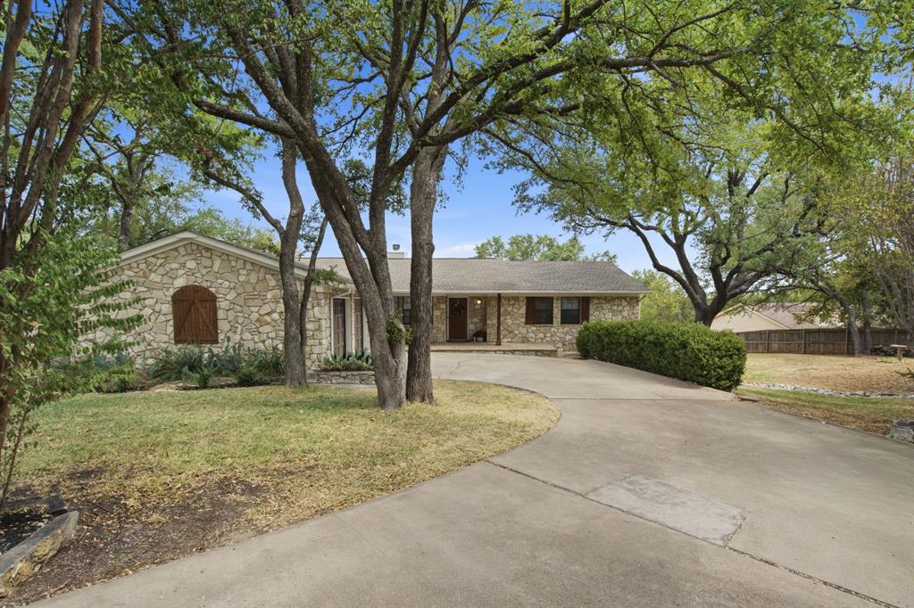 Photo of 8703 Dunleith Court, Granbury, TX 76049 (MLS # 21369666)