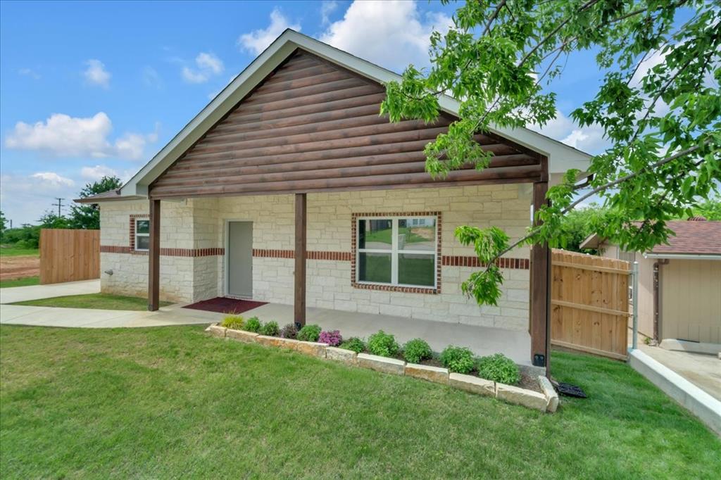 3105 N Pecan Street