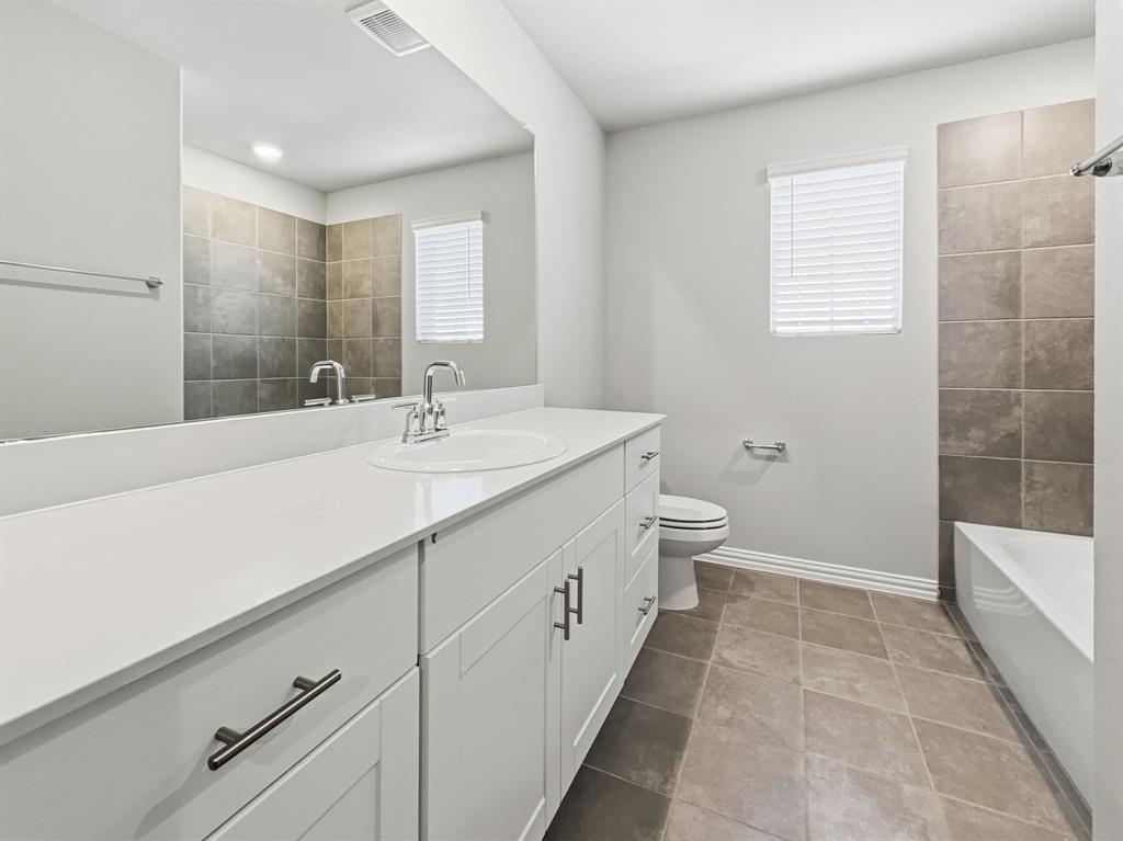 EASTRIDGE PHASE 2B (CPN), BLK R, LOT 7 - Residential