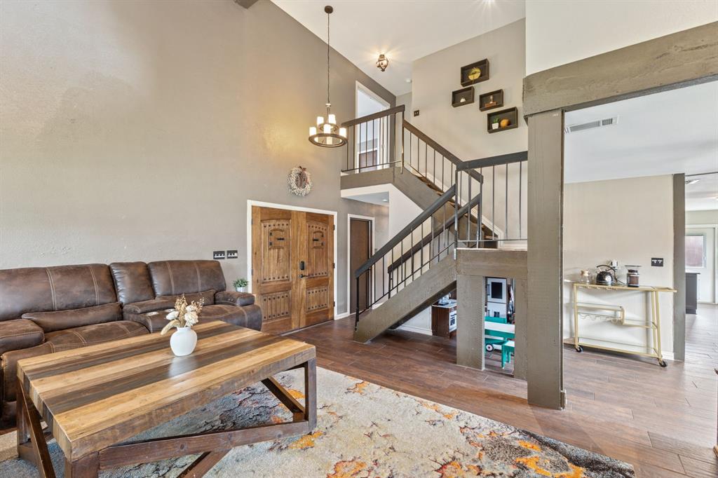 2700 Charter Oak Drive