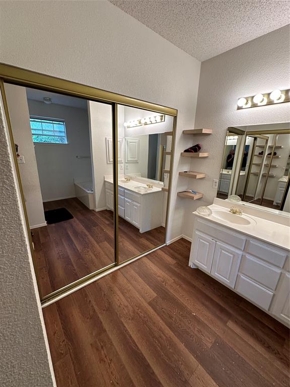 Forest Brook Twnhms Add - Residential Lease