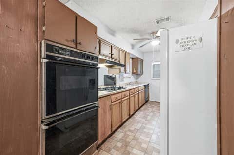 Tiny photo for 816 SW Sundown Trail, Burleson, TX 76028 (MLS # 21341714)