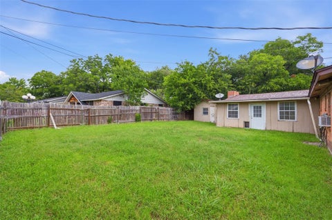 Tiny photo for 816 SW Sundown Trail, Burleson, TX 76028 (MLS # 21341714)