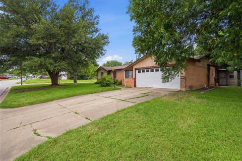 Tiny photo for 816 SW Sundown Trail, Burleson, TX 76028 (MLS # 21341714)