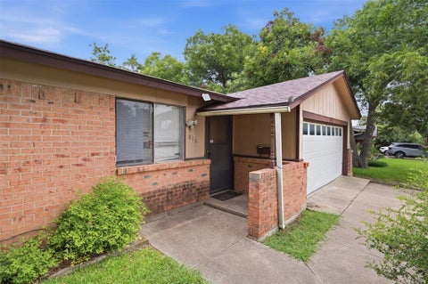 Tiny photo for 816 SW Sundown Trail, Burleson, TX 76028 (MLS # 21341714)