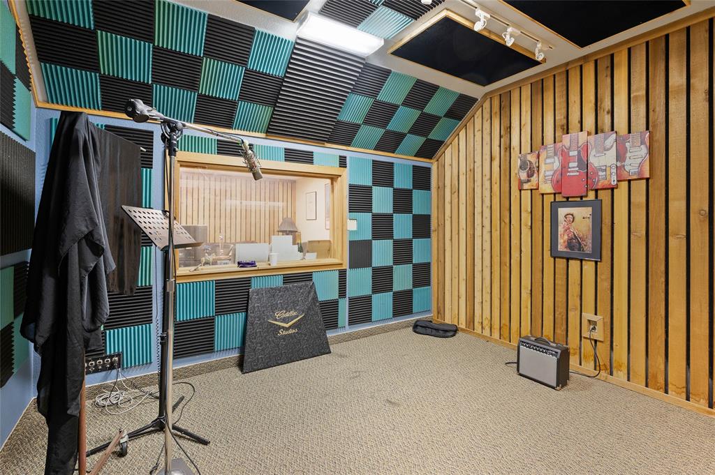 Stevens Add - Commercial Sale