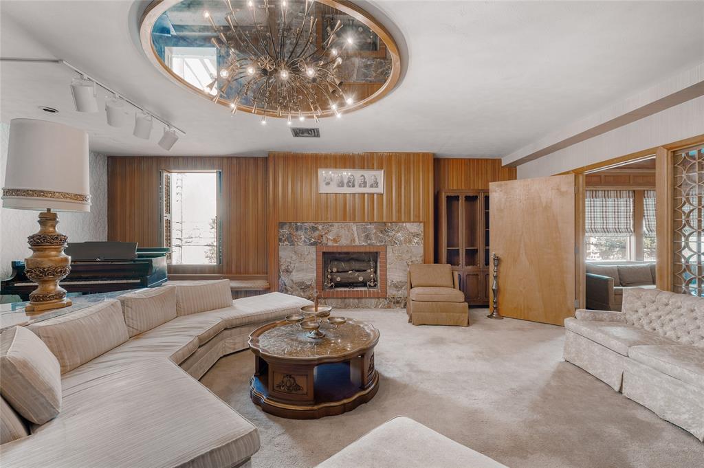 Stevens Add - Commercial Sale